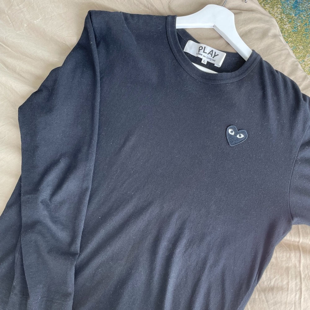 Comme de garçons black long sleeve tee PLAY